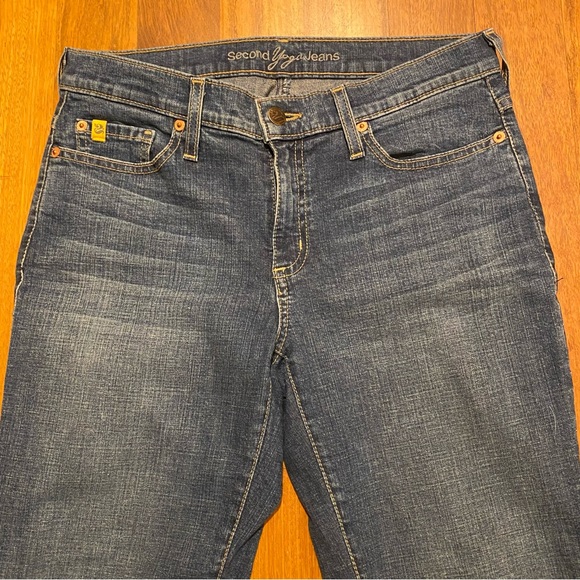Second Yoga Jeans Chloe Straight Leg Classic-Rise in Size 25 - Picture 3 of 15